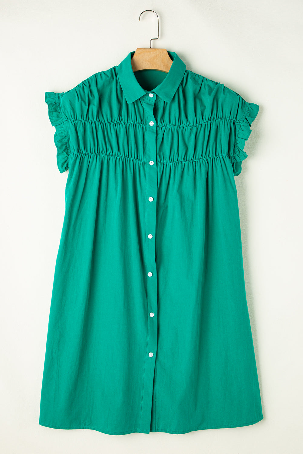 Vestido corto abotonado con manga con volantes fruncidos verde brillante