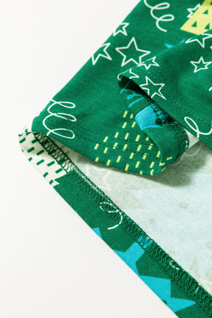 Conjunto de salón de camiseta con cuello en V y pantalones con estampado de árbol de Navidad verde