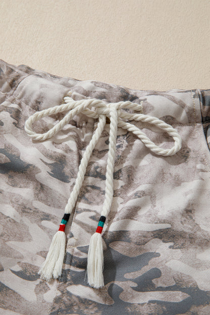 Pantalones con cordón, patchwork de paneles laterales a rayas y estampado de camuflaje caqui